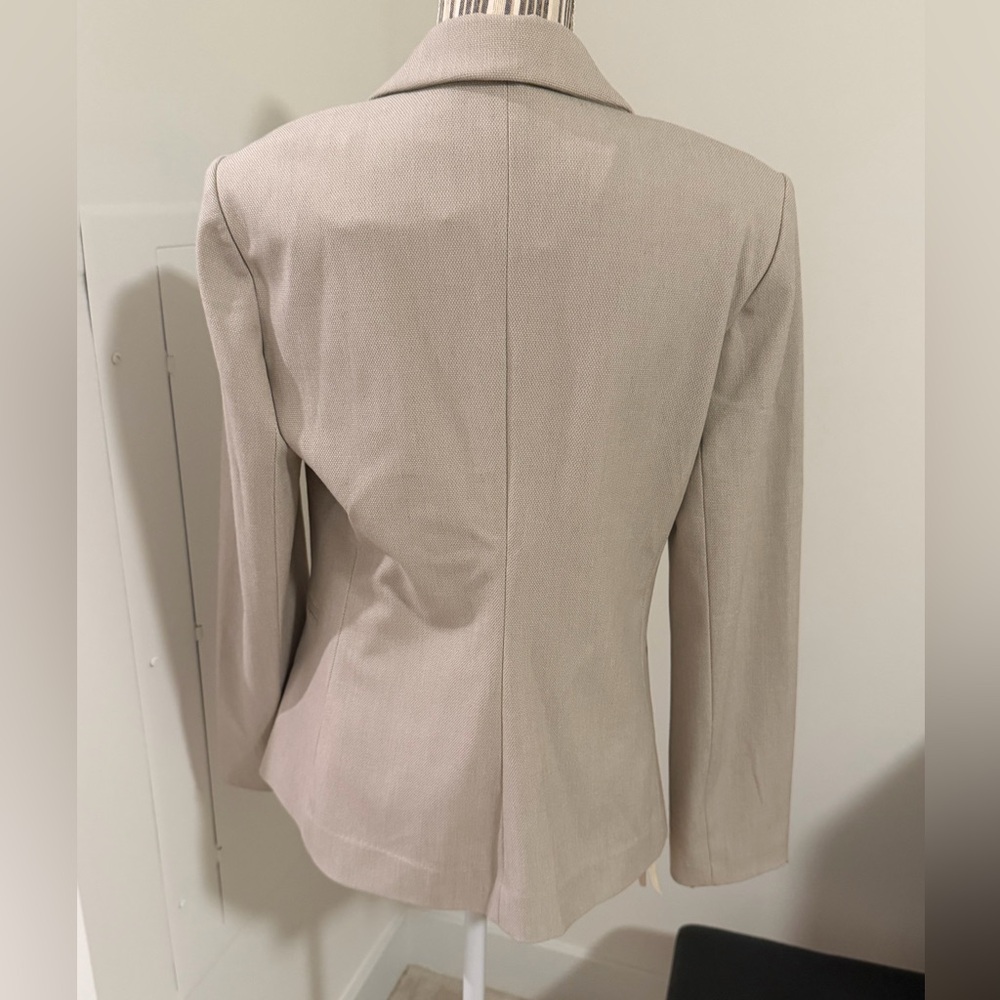 Express Beige Women's Blazer - Picture 2 of 6